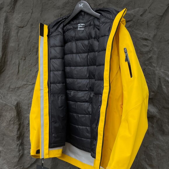 ARC'TERYX Alpha SV7 3-in-1 Down Jacket - Picture 3 of 6